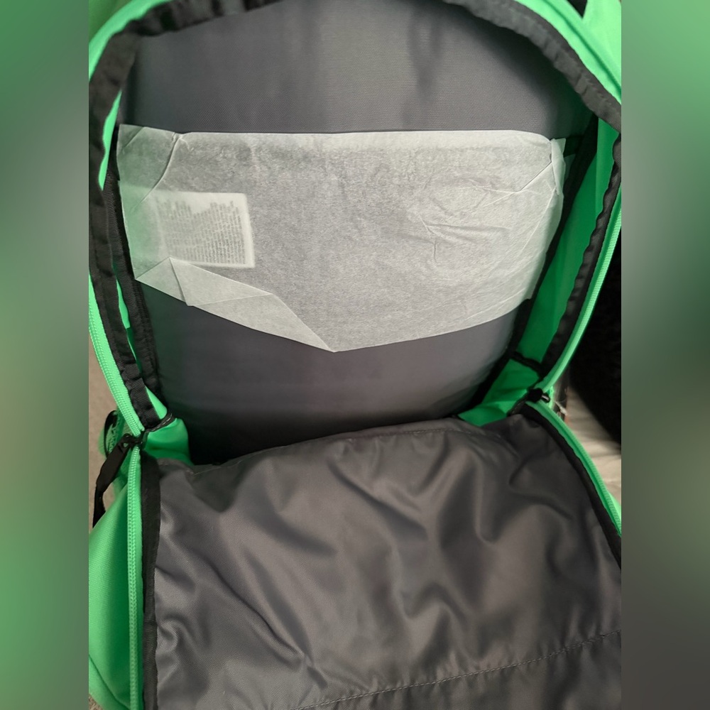 THE NORTH FACE Jester Commuter Laptop Backpack, Chlorophyll Green/TNF Black - Picture 13 of 14